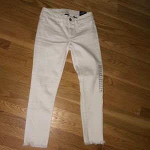American Eagle white pants
